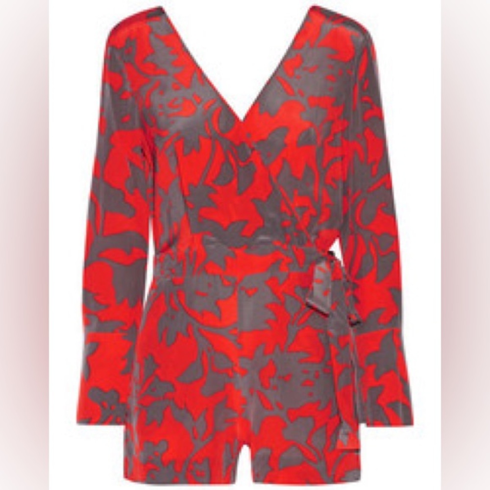 NWT Diane Von Furstenberg size 8 Long Sleeve 100% Silk V-Neck Romper Burton Red